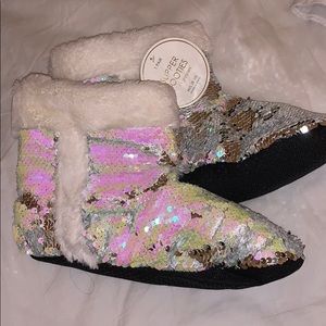 Kids Warm Indoor Socks with Sparkles SIZE 8/10